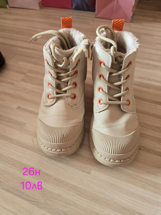 Обувки за момиче