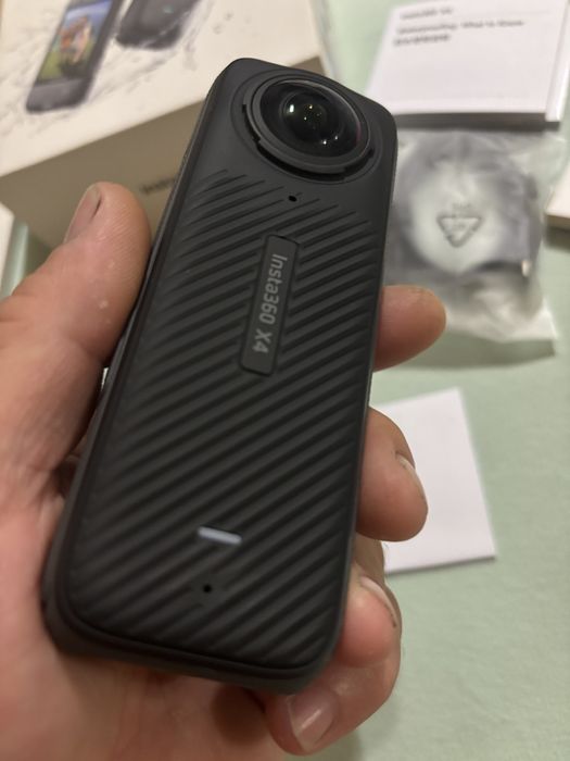 INSTA 360 X4 8K нова