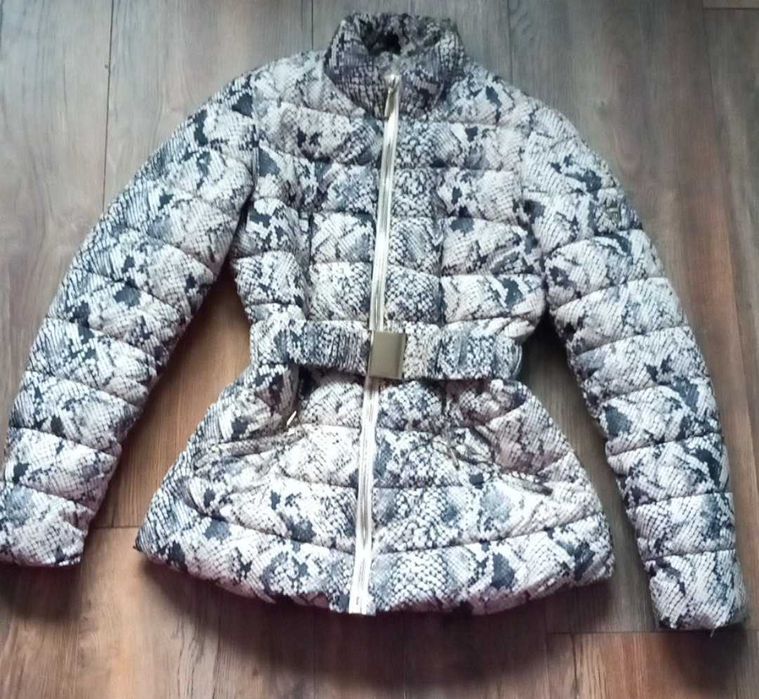 Зимно яке Guess р-р Xs