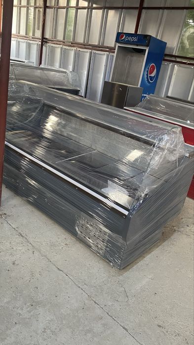 Vitrina frigorifica orizontala pentru mezeluri, branzeturi