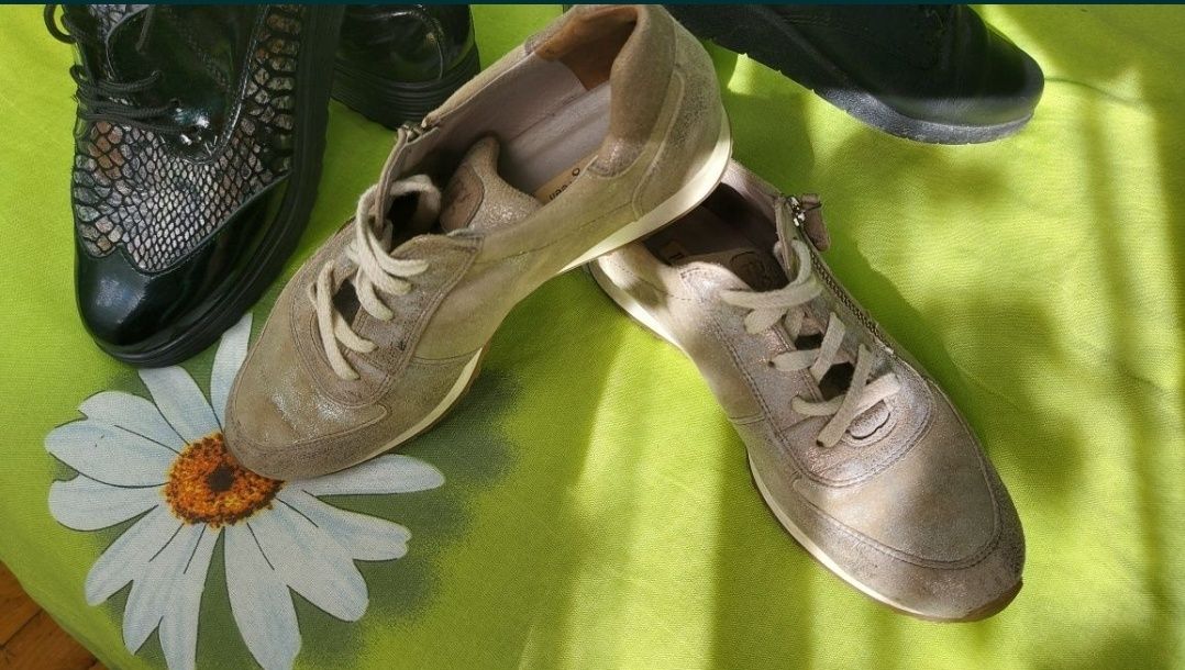 Дамски пролетни обувки естествена кожа 3 чифта
