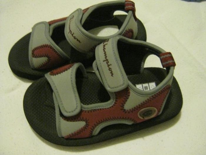 Sandale baieti Champions, marime 31 (interior 19cm), Noi