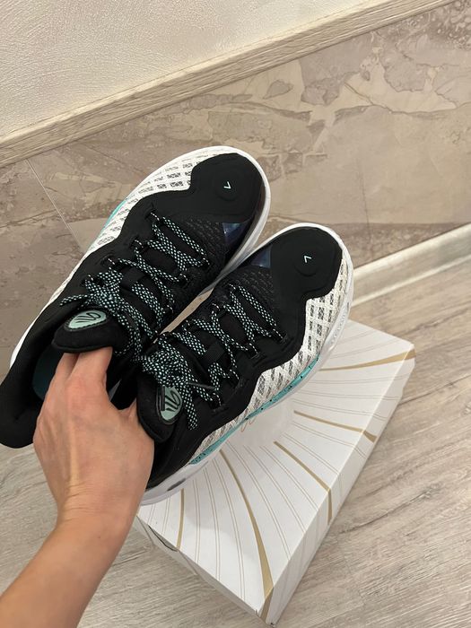 Баскетболни маратонки Under Armour CURRY 11