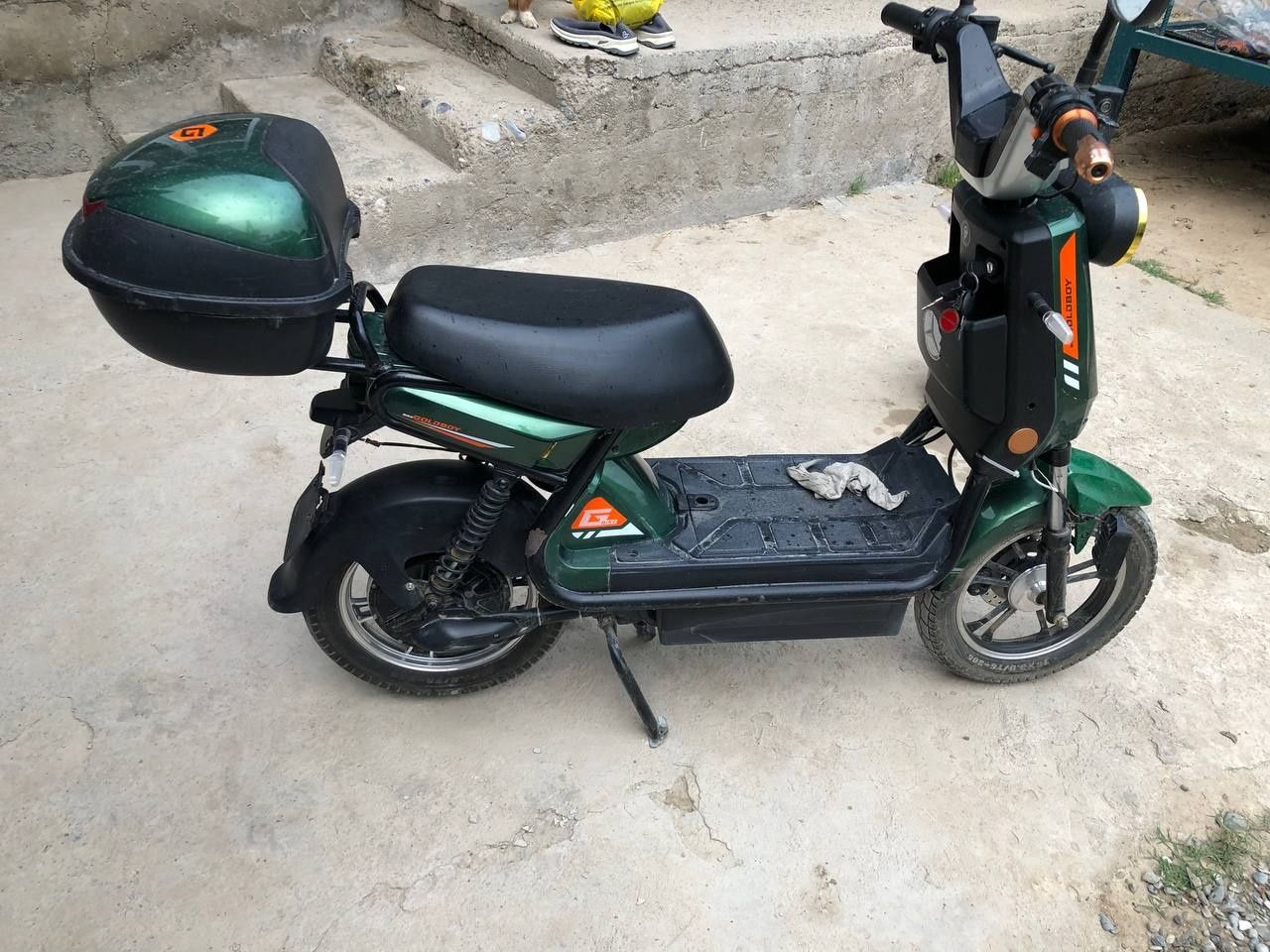 Skuter xolati urta azgina kami bor