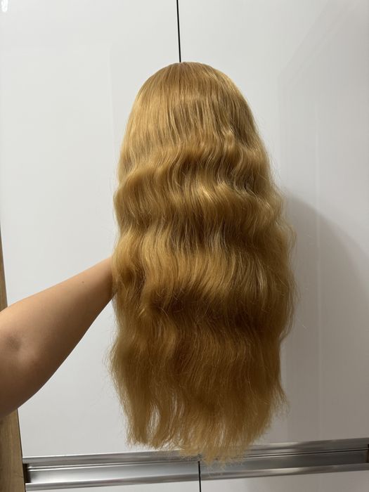 Манекен голова для обучение причёски. Почти новая цена 10.000