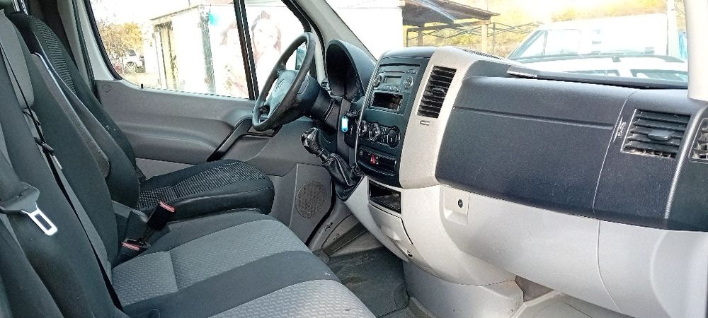 Mercedes Sprinter 2.2Diesel EURO5/ usi pe ambele parti/ adus de 2zile