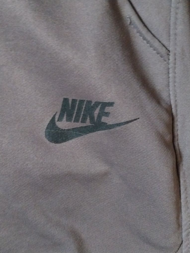 Pantaloni Nike Tech Fleece