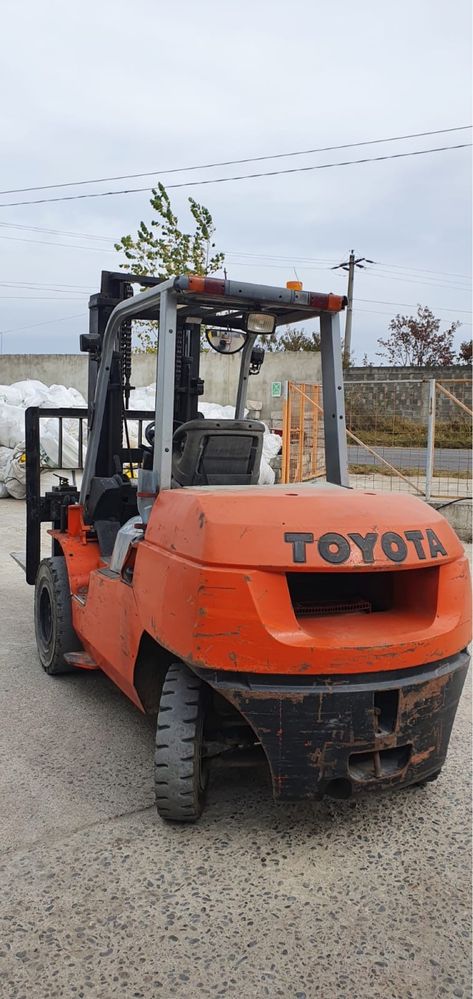 Vind stivuitor TOYOTA