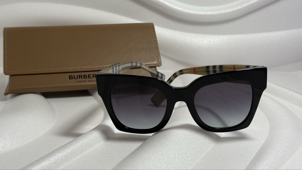 Оригинални Унисекс слънчеви очила Burberry