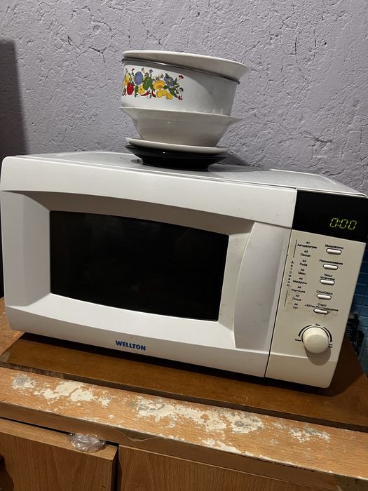 Продам микроволновку б/у