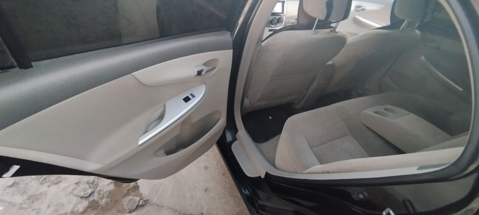 Toyota corolla сотлади