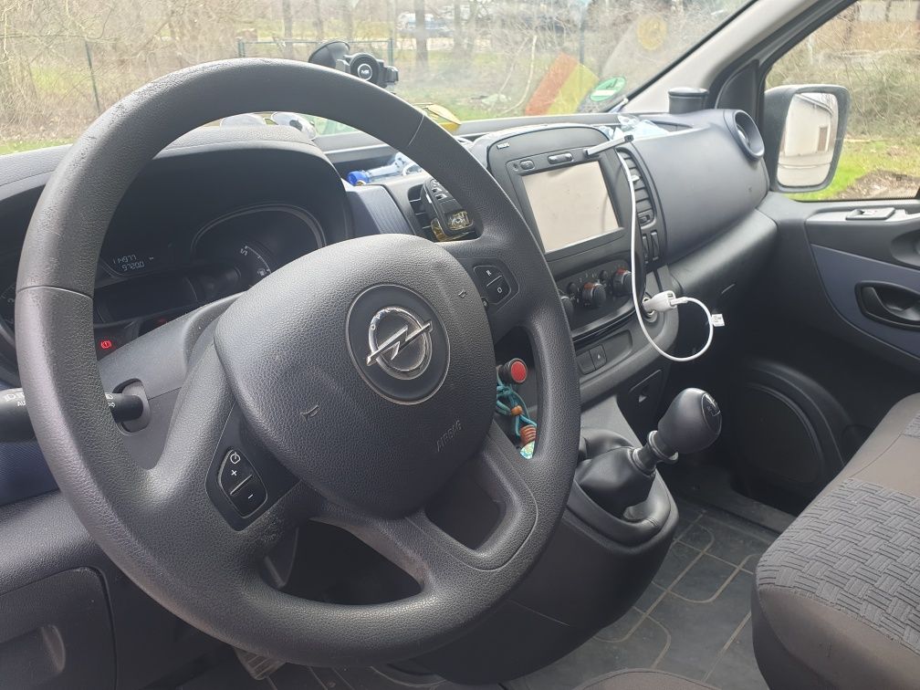 Opel vivaro  2015,Biturbo,1598ccm