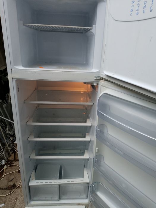 Frigider arctic Indesit functionale