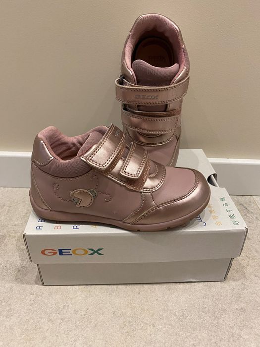 Geox 26 размер, розови