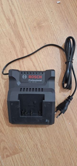 Зарядное устройство