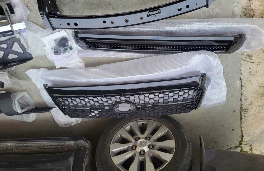 Решетка за Тойота Тундра съвместима с моделите след 2014г