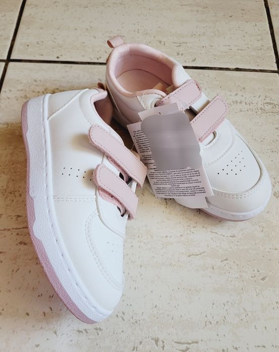 Încălțăminte/ Tenesi Noi Fete Marimea 28