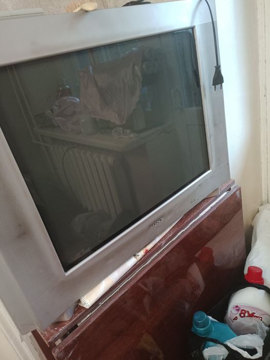 Продам телевизор