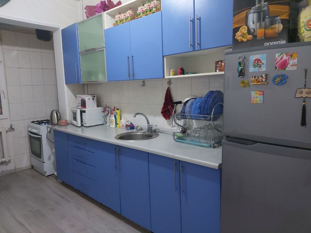 Пдам 3 комнатную квартиру на Паркентском.4 этаж 9 этажки.со всеми усло