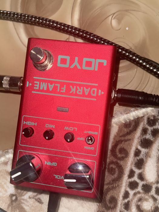 Joyo r17 dark flame distortion pedal
