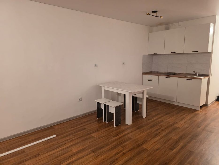 Сдам 1 комнатную новую квартиру