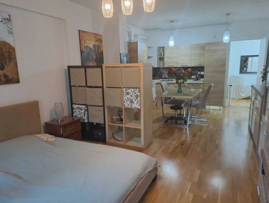 Direct proprietar Garsoniera spatioasa inchiriere