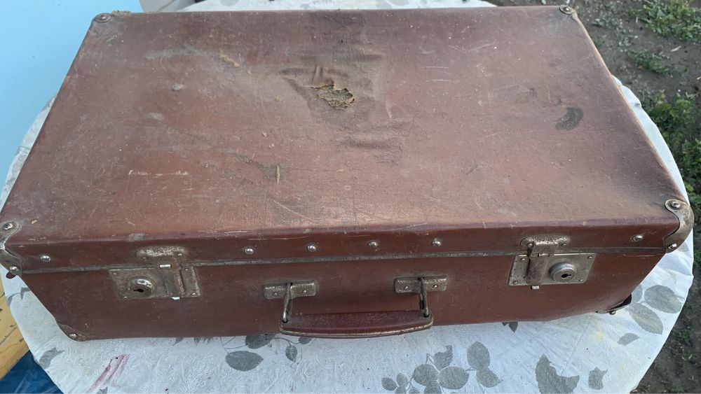 Продам чемоданы СССР