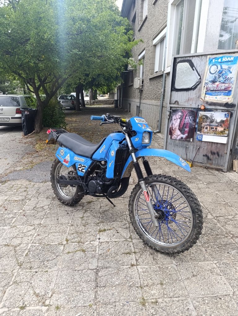 Продавам Yamaha Dt 125r