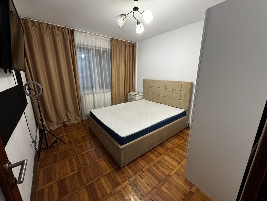 Apartament 3 camere Banca Nationala