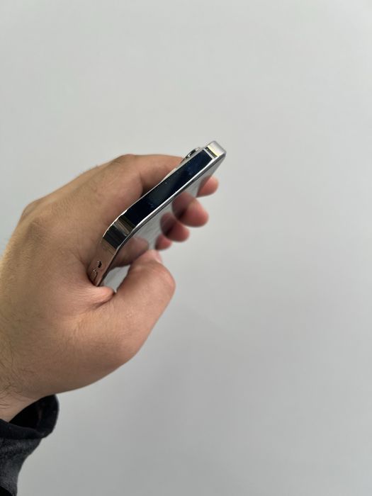 13 pro Ideal 128gb silver rangi karobka bor alishmagan