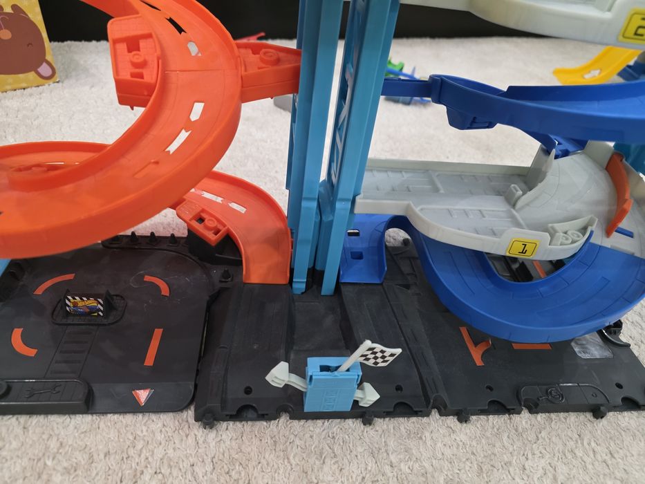 Писта Hot Wheels