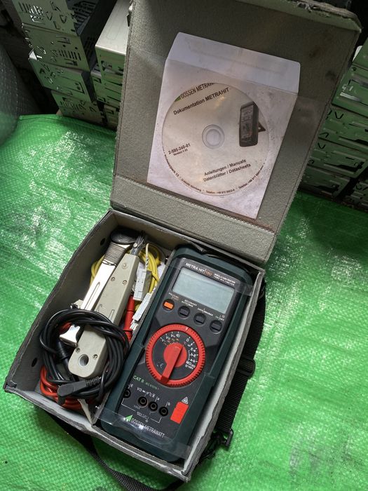METRA HIT 16U - TRMS True RMS Качествен Мултицет изолационен тестер