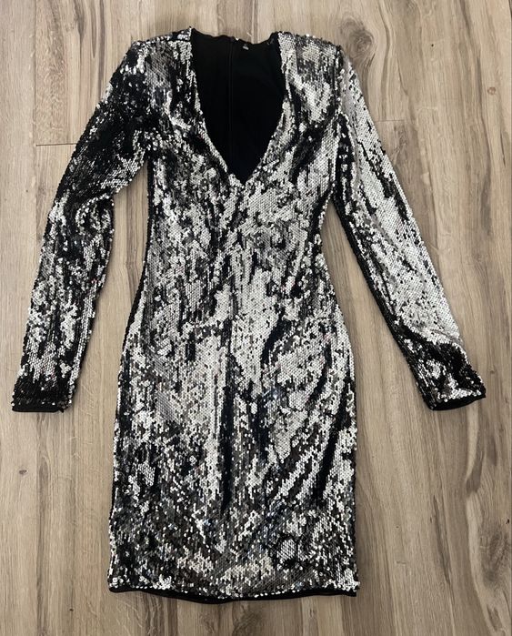 Красиви официални рокли за повод