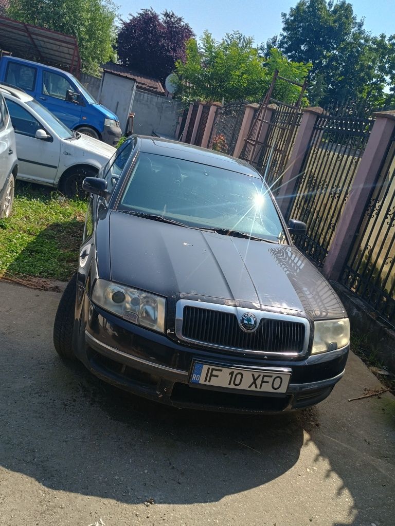 Dezmembrez Bmw x3 e83 e90 Skoda superb golf 4