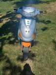 Scuter vând kymco 50 2t