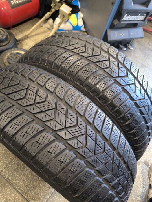 215 60 17 Pirelli Зимни 2бр.