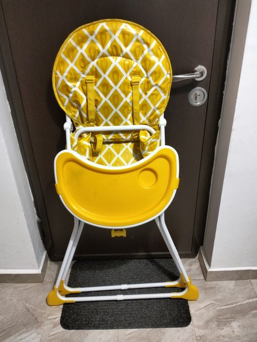 Scaun bebeluș  mothercare pentru a servi masa!