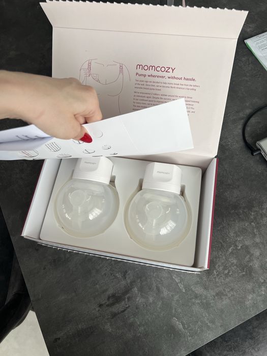 Помпа кърма Momcozy гаранционна на 1 м.