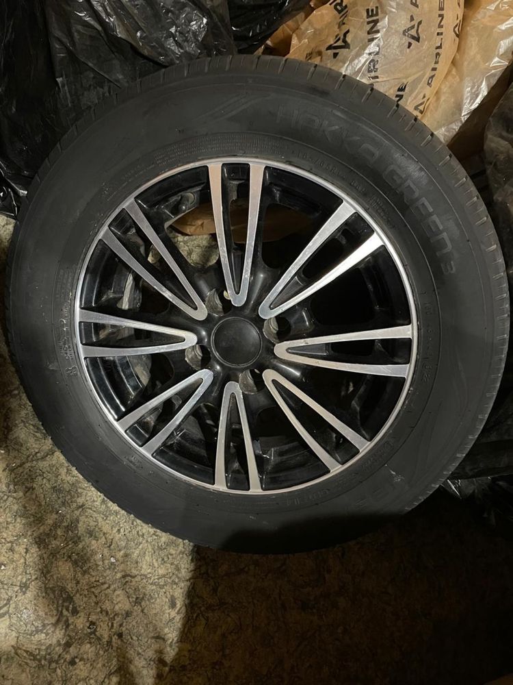 Продам комплект колес r14