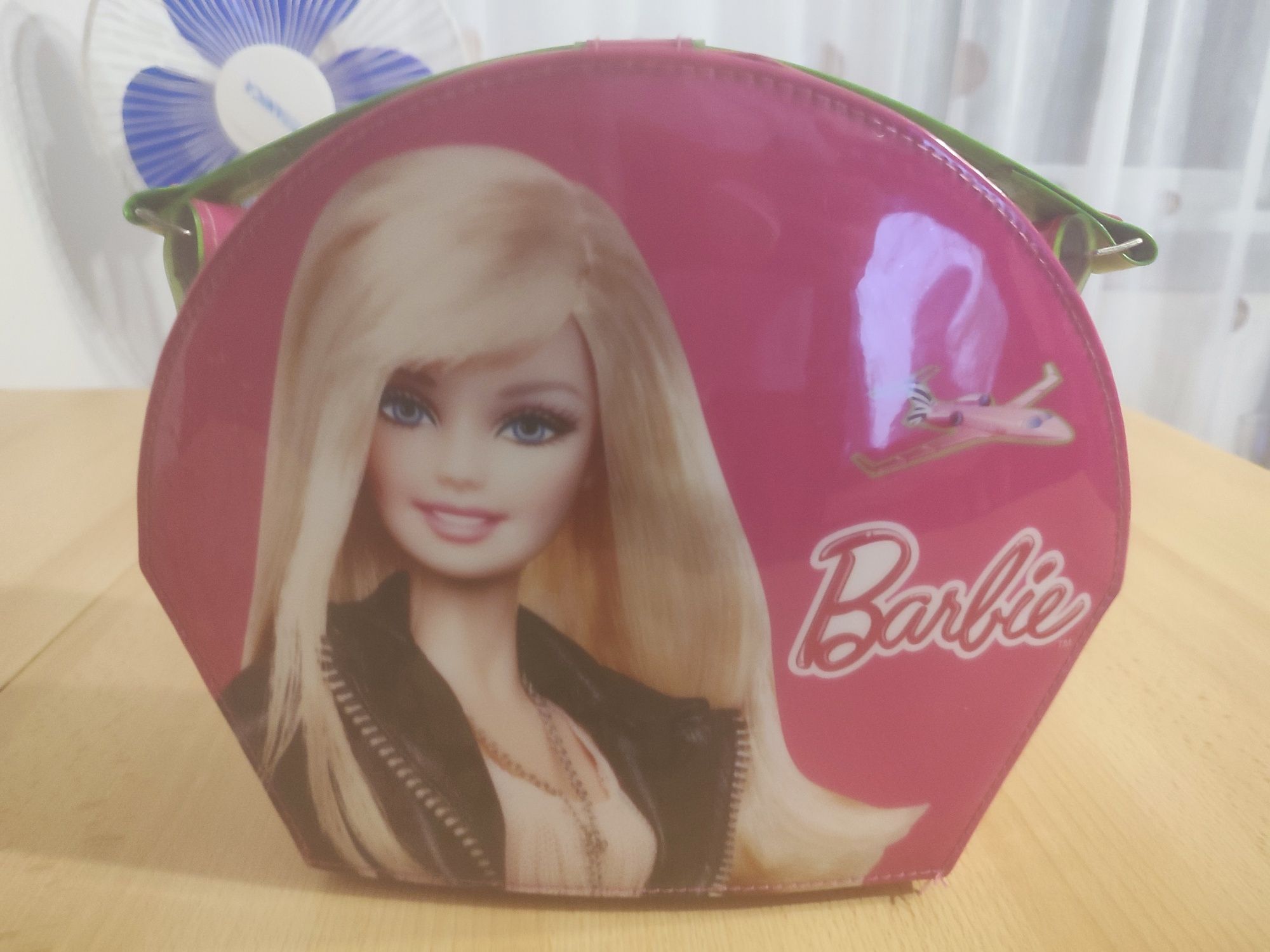 Barbie, geanta tip cutie