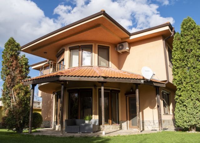 Самостоятелна еднофамилна къща