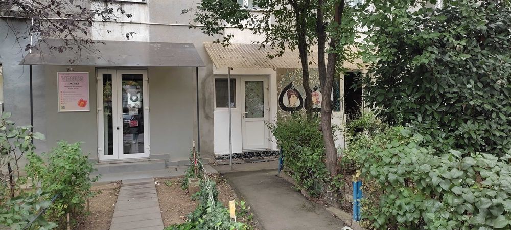 Vând sau schimb, spatiu comercial 12, 6 mp. Preț 27000 europ