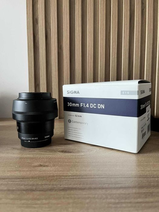 Obiectiv Sigma 30mm F1.4 DC DN Contemporary MFT