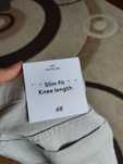 Pantaloni scurți H&M – Slim Fit, lungime genunchi – Mărimea W31 – NOI