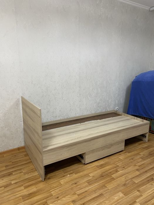 Кровать односпальная
