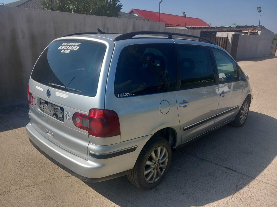 VANZARE IN RATE, AVANS 0. VW Sharan 1.9 TDI 4x4, 2010, clima