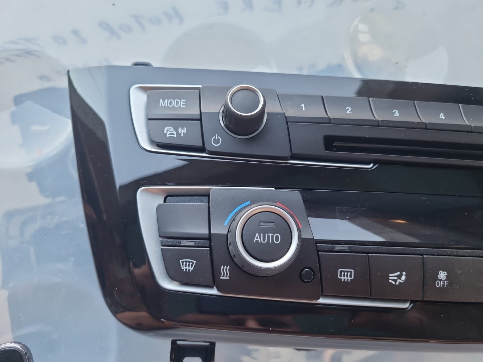 Panou climă bmw f30 f31 lci  piano Black lumini ambientale.