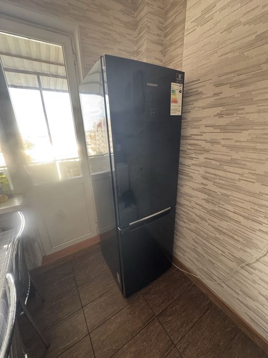 Холодильник Samsung Inverter