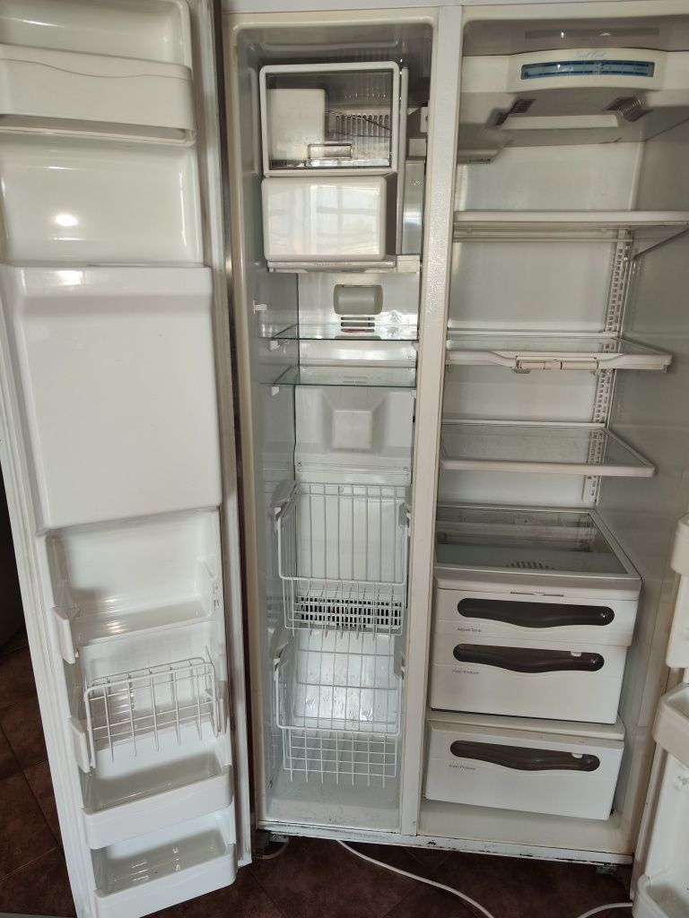 Хладилник Smeg с проблем