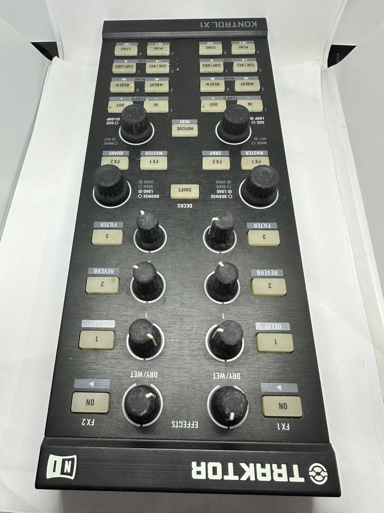 контролер NI traktor kontrol x1